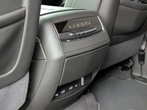 Certified 2024 Cadillac Escalade Sport Platinum w/ LPO, ONYX Package AWD/4WD image 25