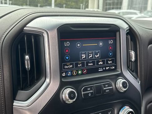 Used 2022 GMC Sierra 1500 SLT AWD/4WD image 22