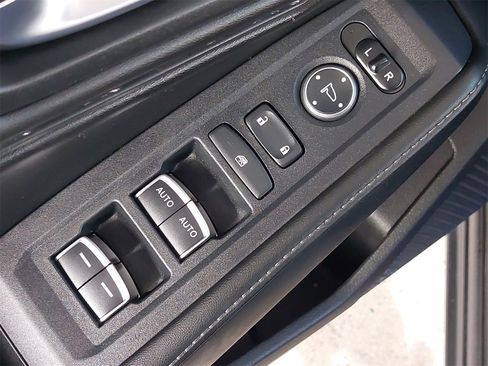 Used 2024 Honda Accord Sport image 27