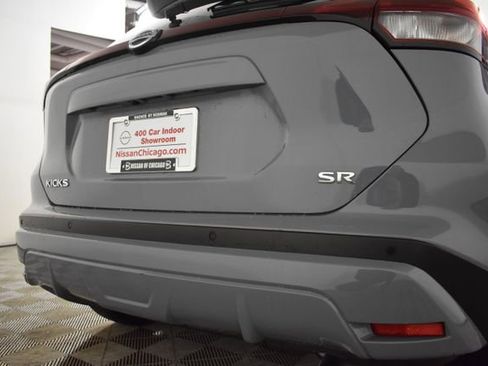 Used 2021 Nissan Kicks SR w/ Interior Electronics Package FWD image 37