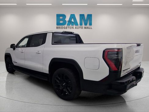 New 2026 GMC Sierra EV Elevation w/ LPO, Elevation Dark Package image 5