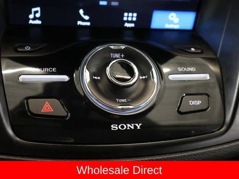 Used 2017 Ford Escape Titanium image 21