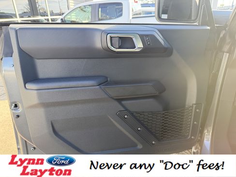 New 2025 Ford Bronco 4-Door image 33