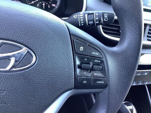 Used 2021 Hyundai Tucson Value FWD image 24