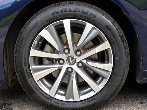 Used 2019 Lexus ES 350 image 11