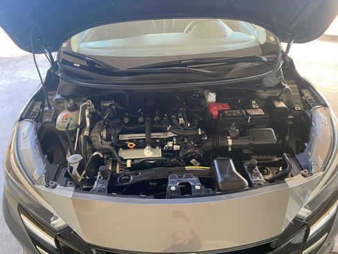 Used 2025 Nissan Versa SV FWD image 32