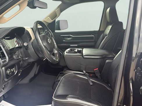Used 2019 RAM 1500 Laramie image 10