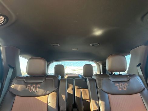 Used 2021 Ford Explorer King Ranch w/ Premium Technology Package image 35