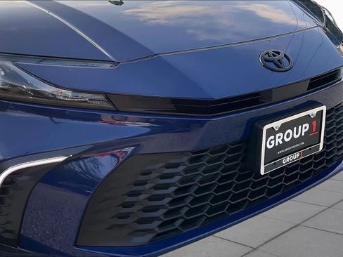 Used 2025 Toyota Camry SE w/ Multimedia Upgrade Package FWD image 29
