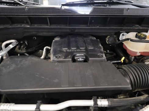 Used 2022 Chevrolet Silverado 1500 Custom image 33