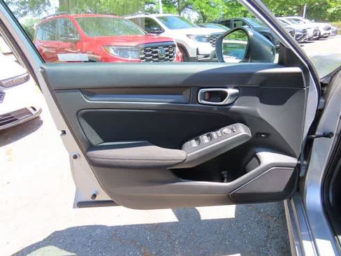 Used 2023 Honda Civic Sport image 15