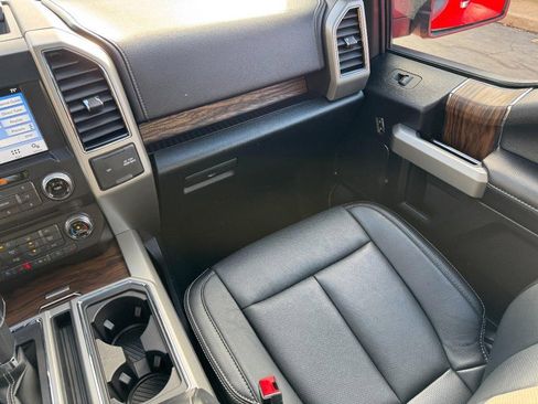 Used 2018 Ford F150 Lariat w/ Equipment Group 502A Luxury image 15