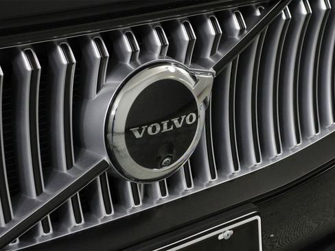 Certified 2024 Volvo XC90 T8 Plus w/ Protection Package Premier image 25