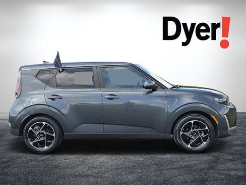Certified 2023 Kia Soul EX FWD image 2