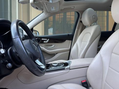 Used 2019 Mercedes-Benz GLC 300 image 24