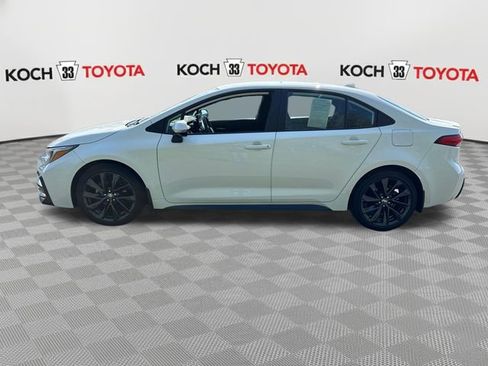 Certified 2024 Toyota Corolla SE FWD image 4