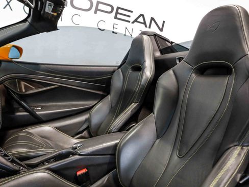 Used 2022 McLaren 720S Performance RWD image 36