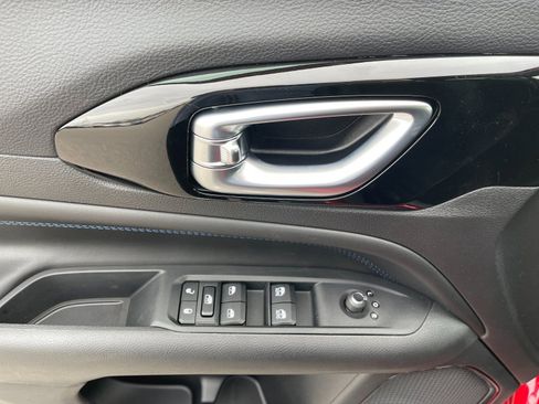 New 2026 Jeep Compass Latitude image 12