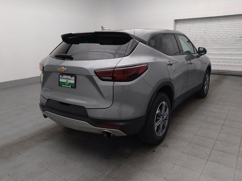 Used 2025 Chevrolet Blazer LT FWD image 9