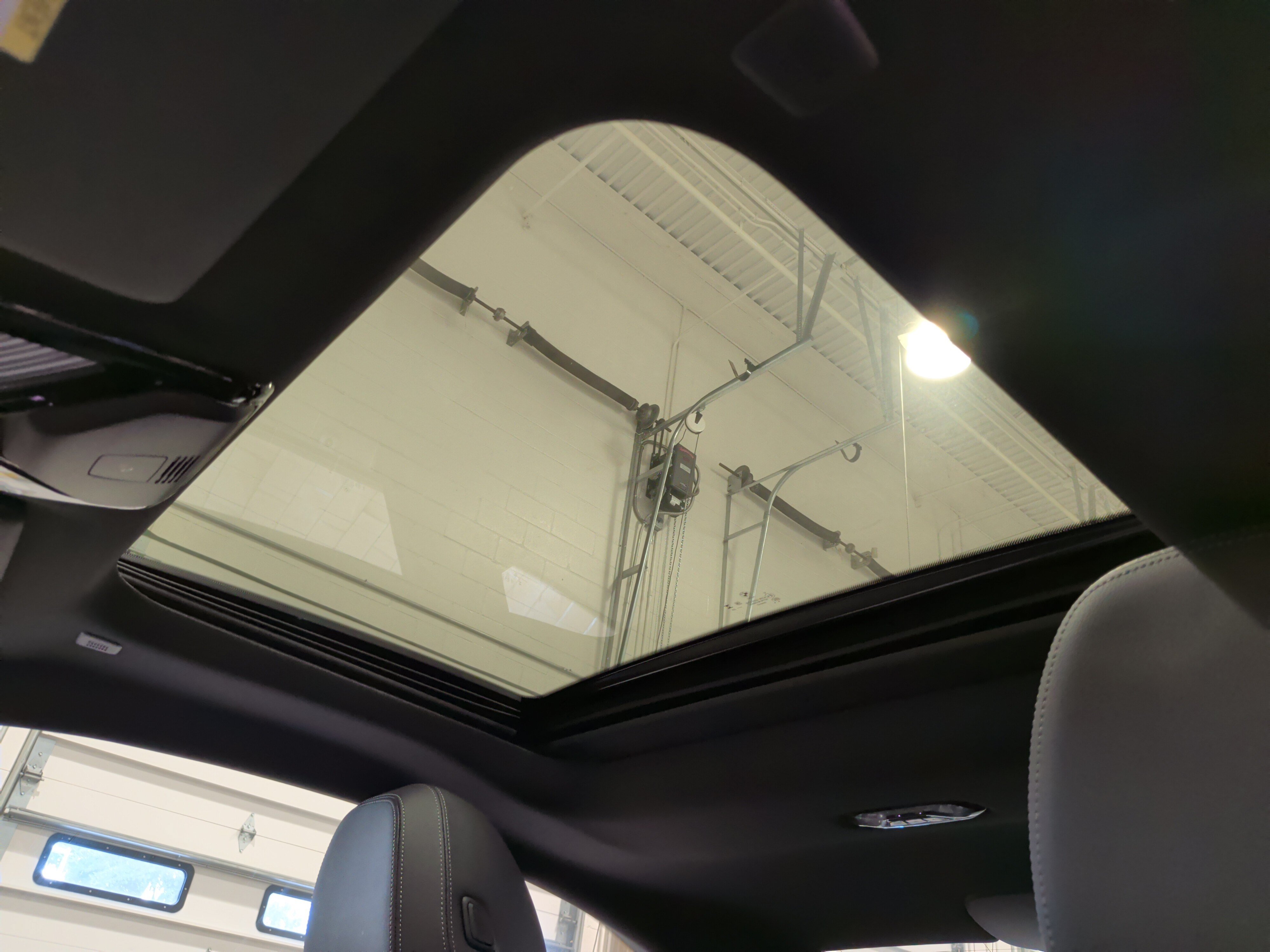 Certified 2025 BMW 230i Coupe RWD image 29