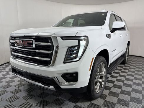 New 2026 GMC Yukon Elevation image 3