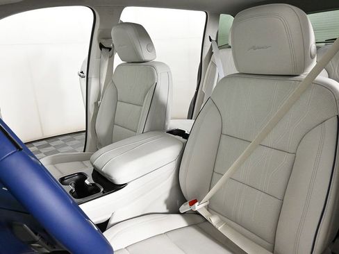 New 2026 Buick Enclave Avenir w/ Super Cruise Package image 5