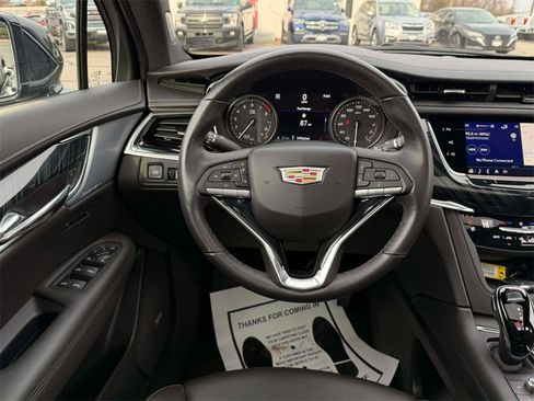 Used 2024 Cadillac XT6 Premium Luxury w/ Technology Package image 26