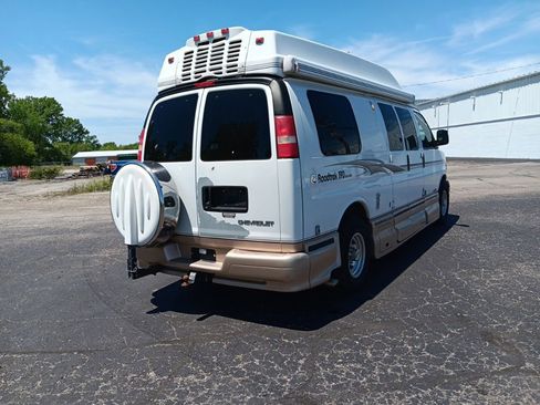 Used 2004 Chevrolet Express 3500 Extended RWD image 7