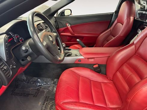 Used 2006 Chevrolet Corvette Convertible w/ Preferred Equipment Group RWD image 8