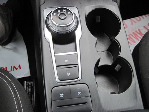 Used 2024 Ford Escape Active image 17