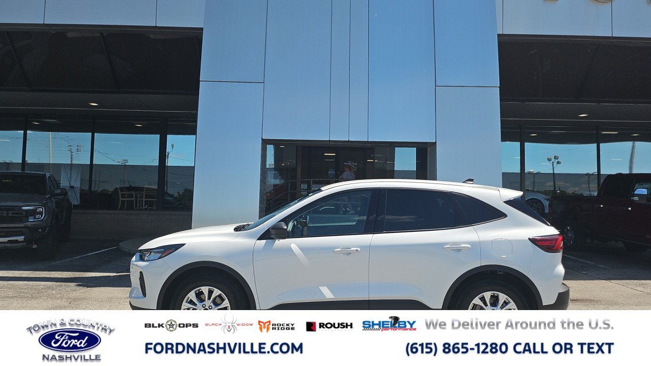 Used 2025 Ford Escape Active FWD image 1