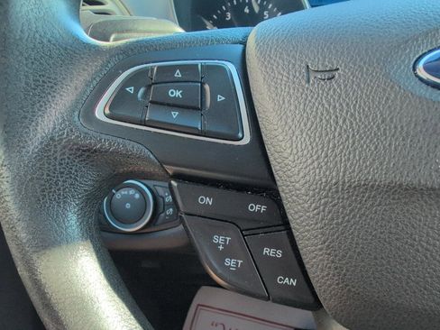 Used 2017 Ford Escape SE image 20