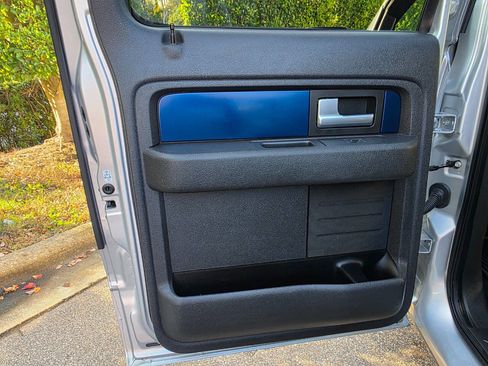 Used 2013 Ford F150 Raptor w/ Luxury Equipment Group image 32