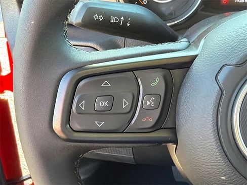 Used 2023 Jeep Gladiator Sport image 24