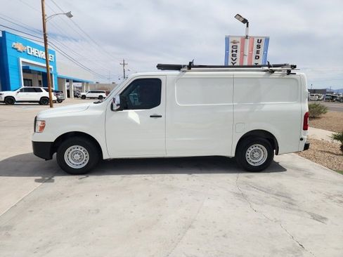 Used 2020 Nissan NV 3500 S image 7