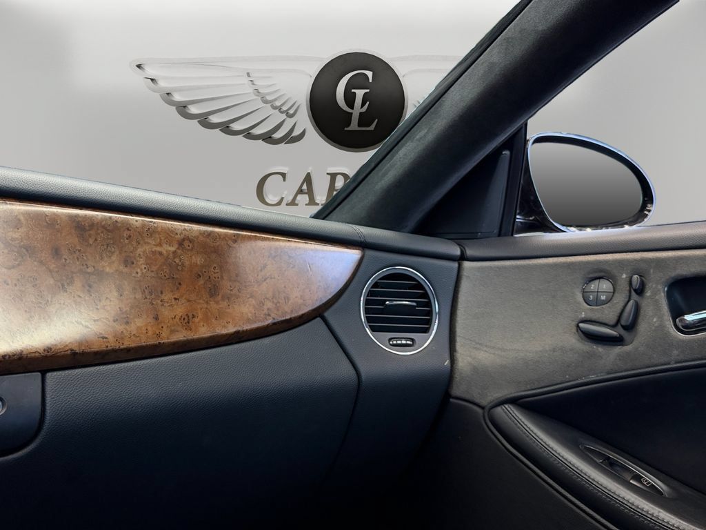 Used 2006 Mercedes-Benz CLS 55 AMG image 23