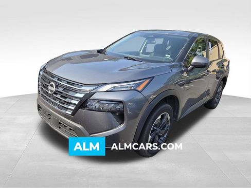 Used 2024 Nissan Rogue SV FWD image 1