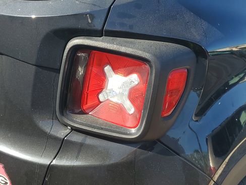 Used 2020 Jeep Renegade Sport AWD/4WD image 8