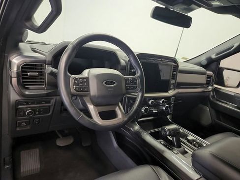 Used 2022 Ford F150 Lariat w/ Equipment Group 502A High AWD/4WD image 17
