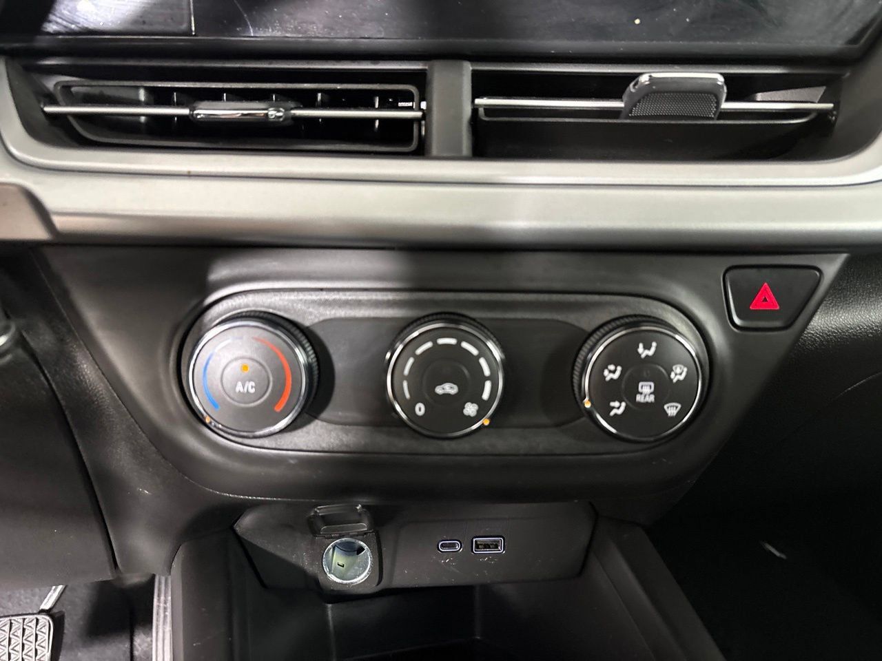 Used 2024 Chevrolet Trax LS w/ Driver Confidence Package FWD image 18