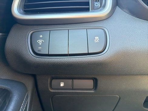 Used 2020 Kia Sorento FWD V6 image 27