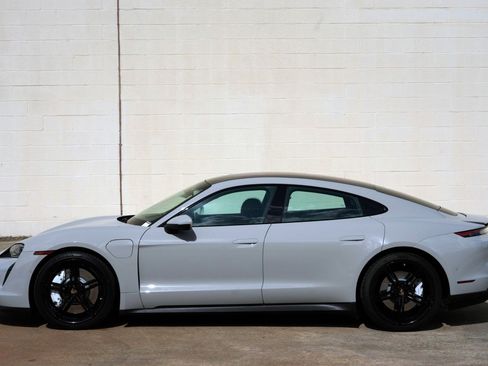 Used 2022 Porsche Taycan RWD image 48