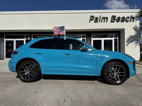 Used 2023 Porsche Macan Turbo image 24
