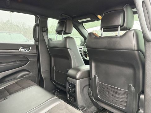 Used 2021 Jeep Grand Cherokee Laredo X image 15