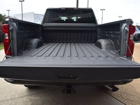 New 2026 Chevrolet Silverado 2500 Custom w/ Custom Value Package AWD/4WD image 9
