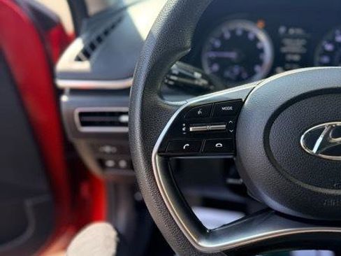 Used 2021 Hyundai Sonata SEL w/ Preferred Accessory Package image 14