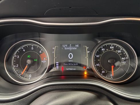 Used 2020 Jeep Cherokee Latitude Plus w/ Cold Weather Group image 11