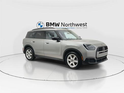 Used 2025 MINI Cooper Countryman S w/ Comfort Package Max image 6