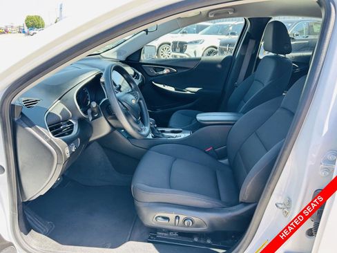 Used 2024 Chevrolet Malibu LT FWD image 3