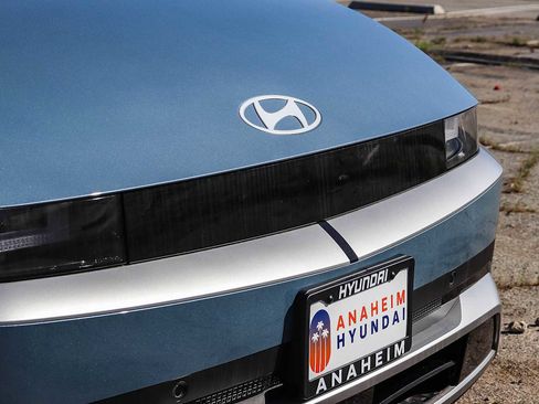 New 2026 Hyundai Ioniq 5 SE image 5